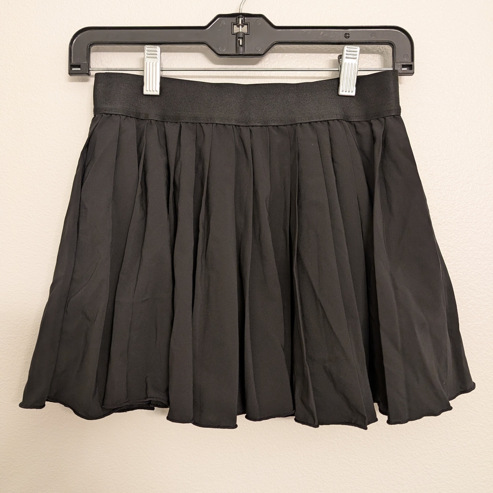 New Tennis Skirt With Under Shorts - Picture 1 of 8